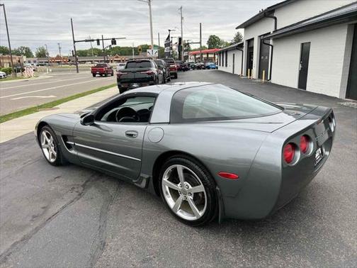 2004 Chevrolet Corvette Base