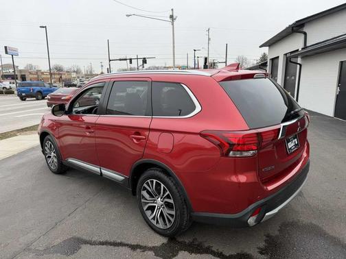 2018 Mitsubishi Outlander SEL