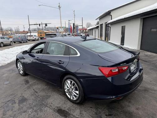 2017 Chevrolet Malibu 1LT