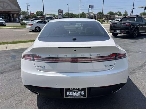 2015 Lincoln MKZ Base