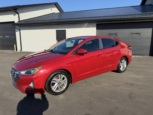 2019 Hyundai ELANTRA SEL