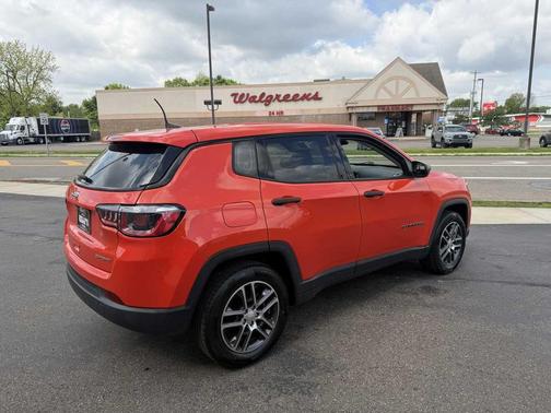 Spitfire Orange Clearcoat 2019 Jeep Compass Sport