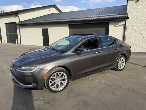 2016 Chrysler 200 C