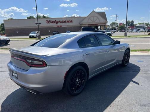 2016 Dodge Charger SXT