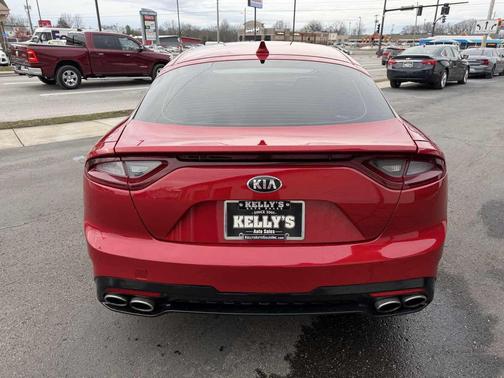 2018 Kia Stinger GT2