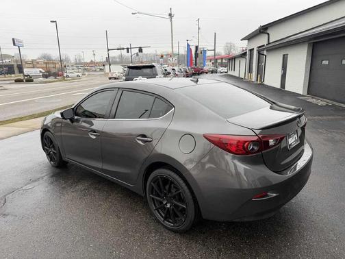 2018 Mazda Mazda3 Touring