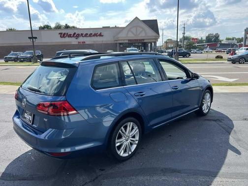 2016 Volkswagen Golf SportWagen TSI Limited Edition