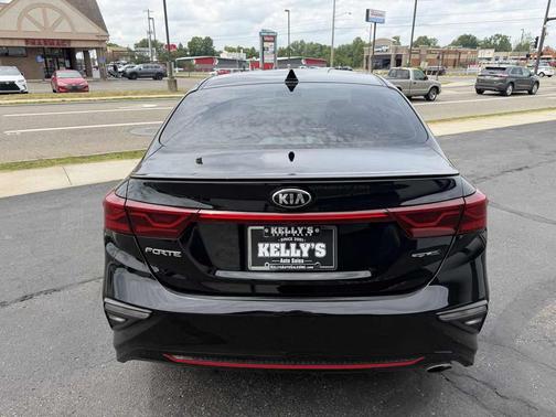 Aurora Black 2021 Kia Forte GT-Line