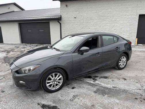 2016 Mazda Mazda3 i Sport