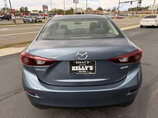 2015 Mazda Mazda3 i Sport
