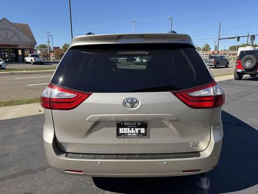 2017 Toyota Sienna XLE Premium
