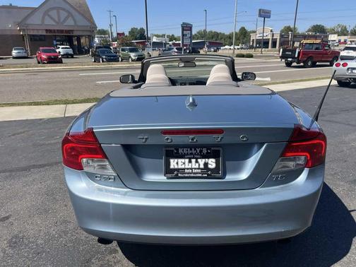 2011 Volvo C70 T5 (Fleet Only)