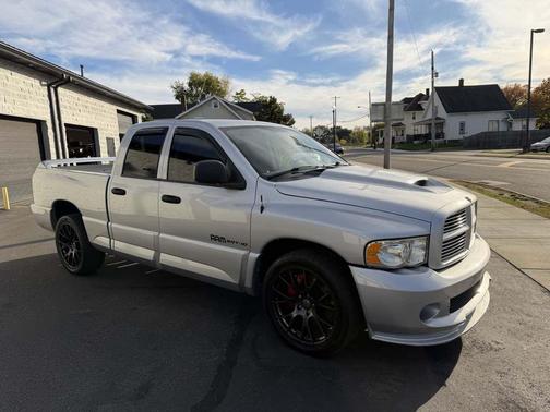 2005 Dodge Ram 1500 SRT-10 Quad Cab