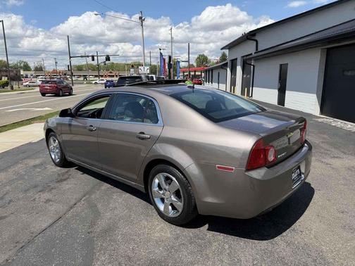 Mocha Steel Metallic 2010 Chevrolet Malibu LT