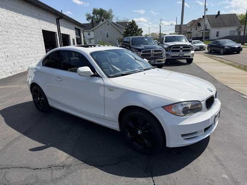 Alpine White 2010 BMW 128 128i