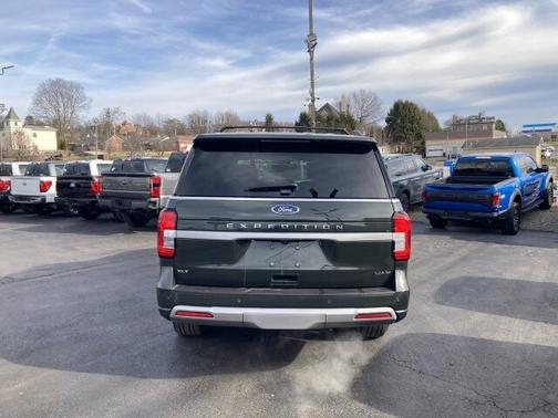 2023 Ford Expedition XLT