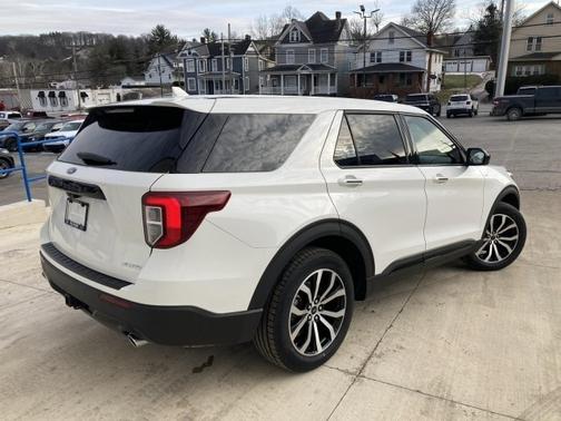 2022 Ford Explorer ST-LINE