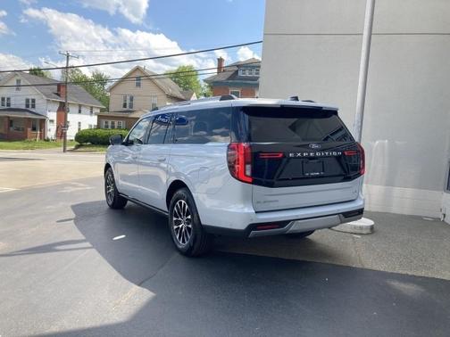 SPACE SILVER METALLIC 2025 Ford Expedition PLATINUM