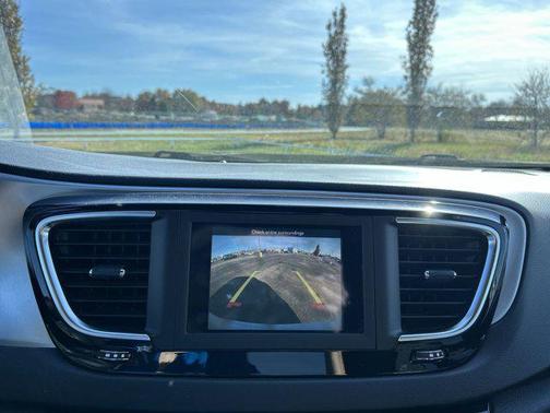 2019 Chrysler Pacifica Touring Plus