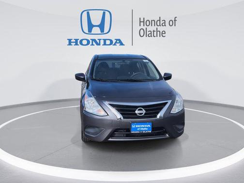 2015 Nissan Versa 1.6 SV