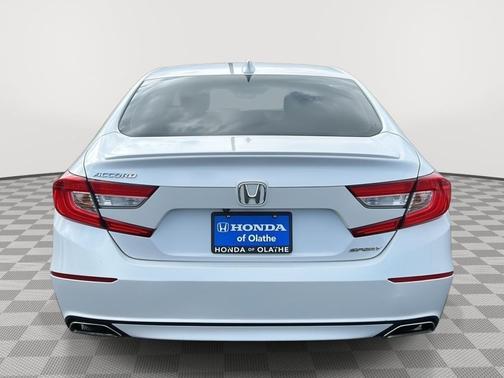 Platinum White Pearl 2018 Honda Accord Sport