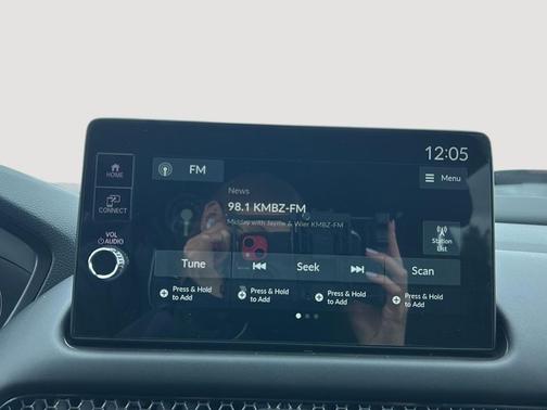 Platinum White Pearl 2027 Honda HR-V Sport