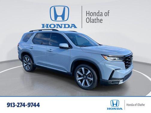 2024 Honda Pilot Touring 8-Passenger