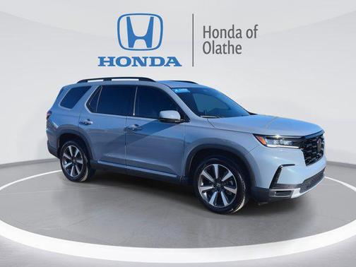 2024 Honda Pilot Touring 8-Passenger