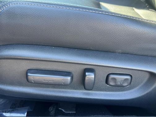 2017 Honda Accord EX-L w/Navigation & Honda Sensing