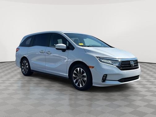 Platinum White Pearl 2024 Honda Odyssey EX-L