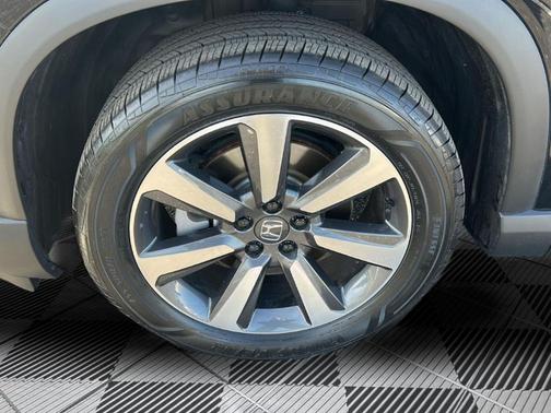 2023 Honda Pilot AWD Elite