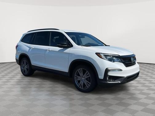 Platinum White Pearl 2022 Honda Pilot AWD Sport