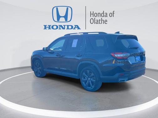 2025 Honda Pilot Sport