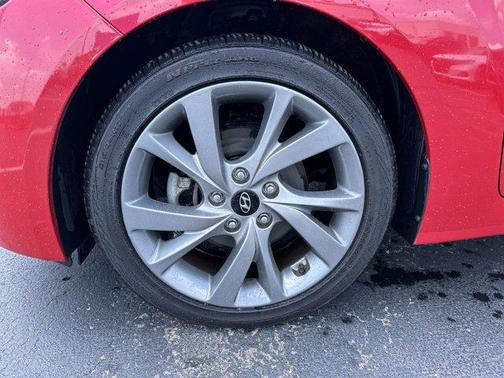 2017 Hyundai Veloster Base