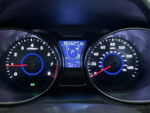 2017 Hyundai Veloster Base