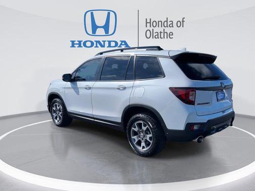 2023 Honda Passport AWD TrailSport