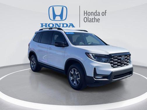 2023 Honda Passport AWD TrailSport