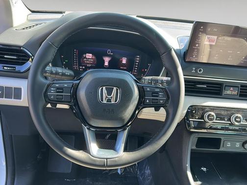 2026 Honda Pilot Touring 8-Passenger