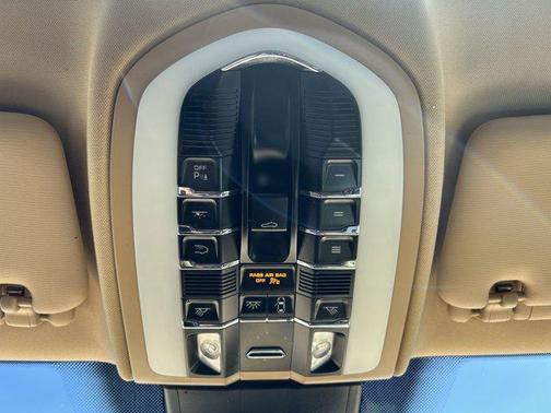 2014 Porsche Cayenne Base