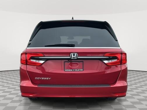 Radiant Red Metallic II 2024 Honda Odyssey EX-L