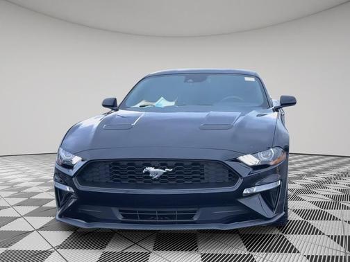2021 Ford Mustang EcoBoost