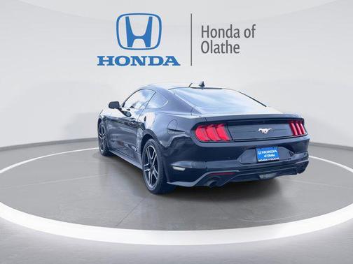 2021 Ford Mustang EcoBoost