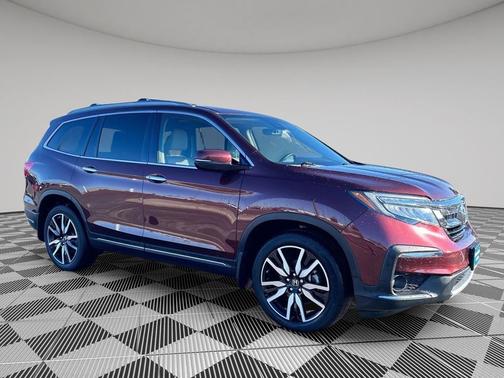 2022 Honda Pilot Touring 8-Passenger