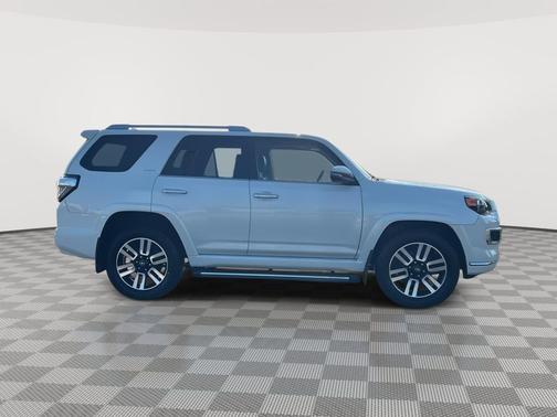 Blizzard Pearl 2016 Toyota 4Runner Limited