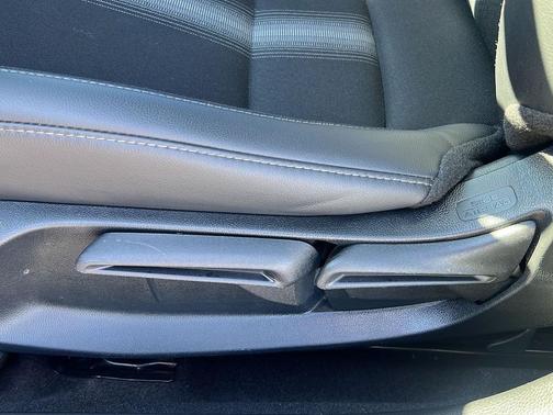 Lunar Silver Metallic 2024 Honda Civic Sport