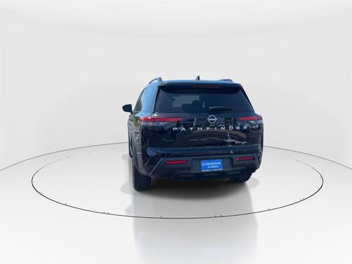 2024 Nissan Pathfinder SV 4WD