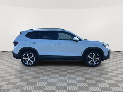 2025 Volkswagen Taos 1.5T SEL