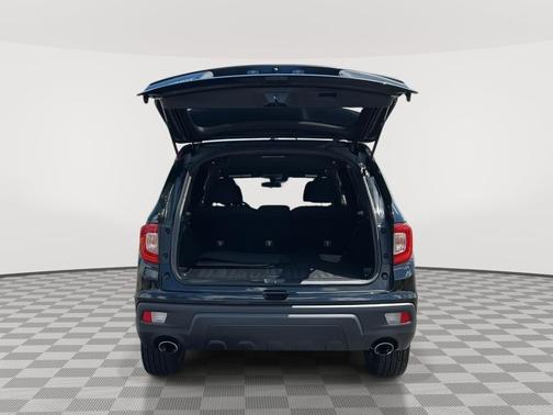 Crystal Black Pearl 2019 Honda Passport Sport
