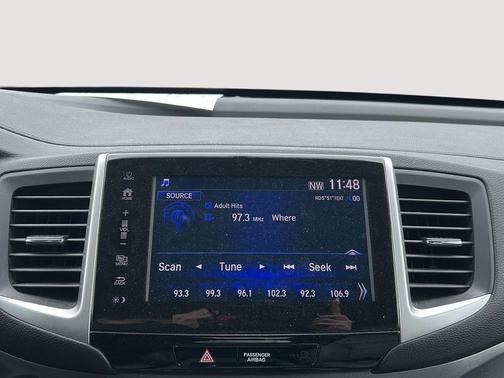 Lunar Silver Metallic 2017 Honda Pilot EX-L