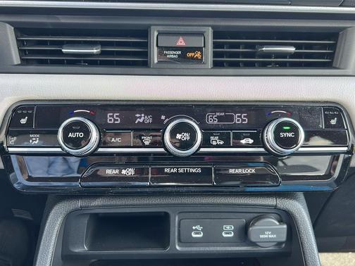 Platinum White Pearl 2026 Honda Pilot EX-L